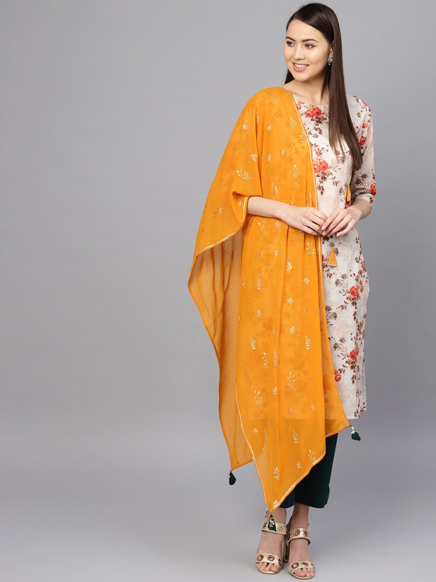 Ahalyaa Off White Printed Kurta Set
