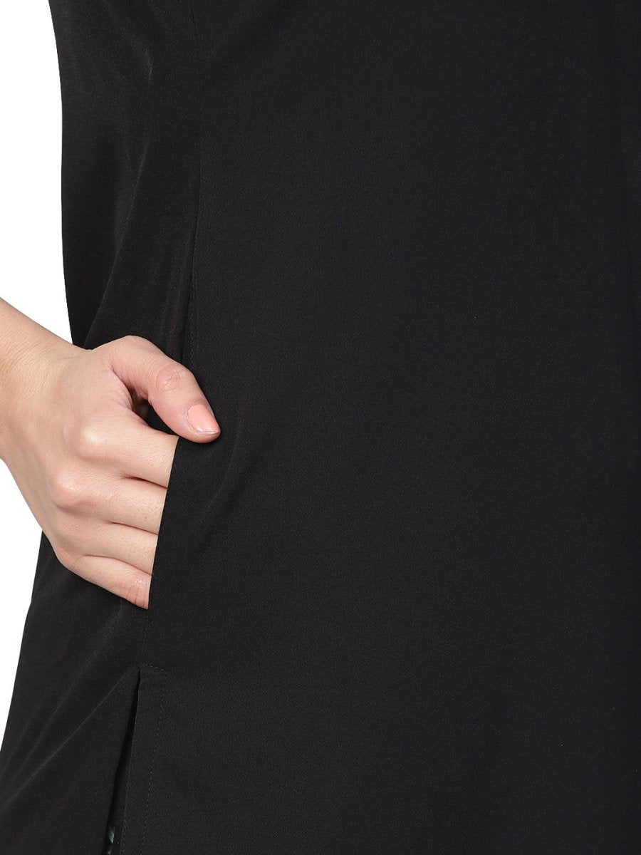 Ahalyaa Women Black & Green Solid Kurta with Harem Pants