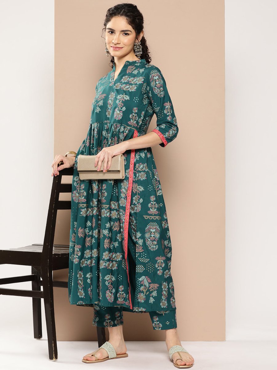 Ahalyaa Women Floral Printed Pleated Kurta with Trousers - Distacart