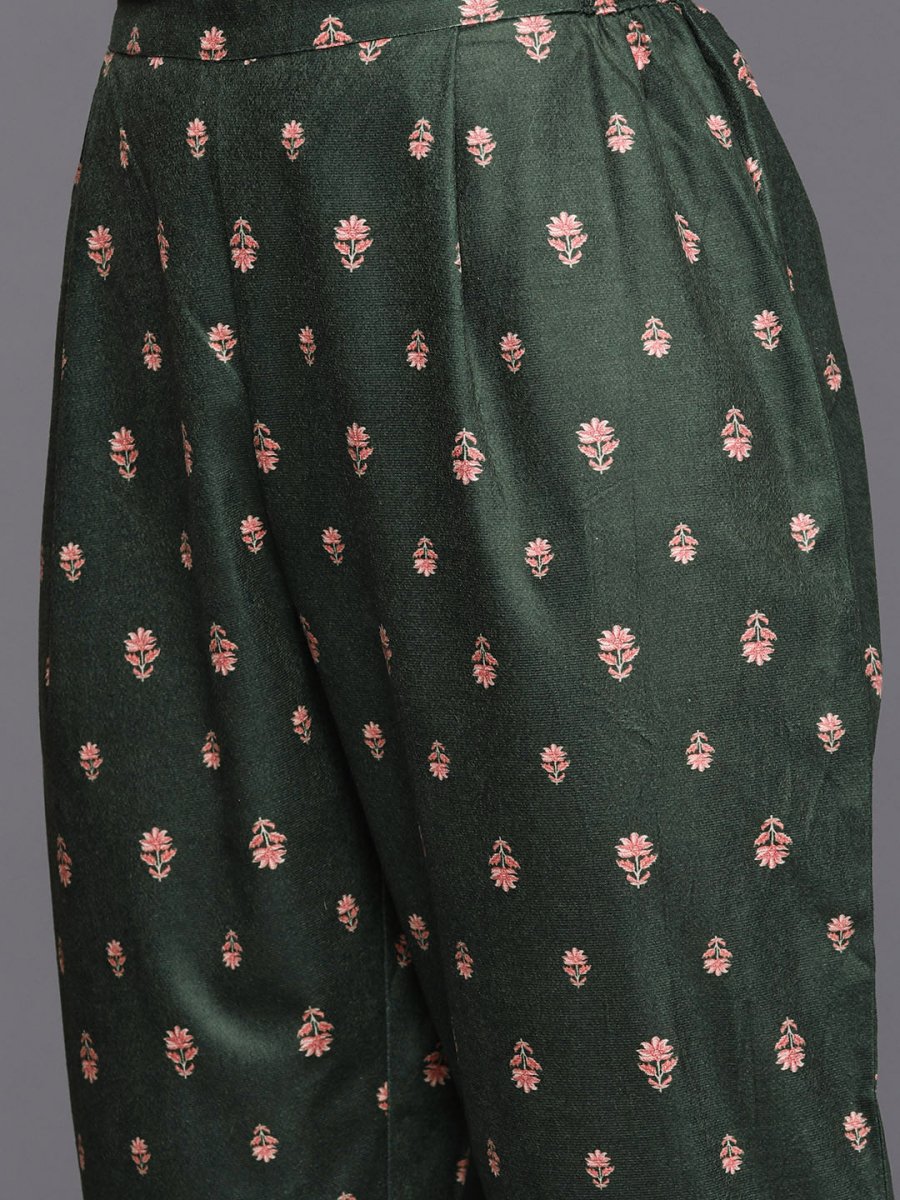 Ahalyaa Women Green Printed Gotta Patti Velvet Kurta with Trousers & With Dupatta - Distacart