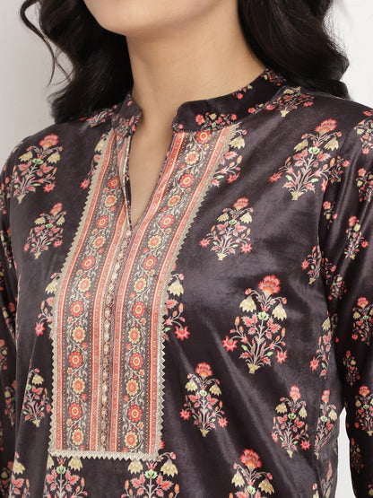 Ahalyaa Women's Black Color Digital Print Velvet Kurta