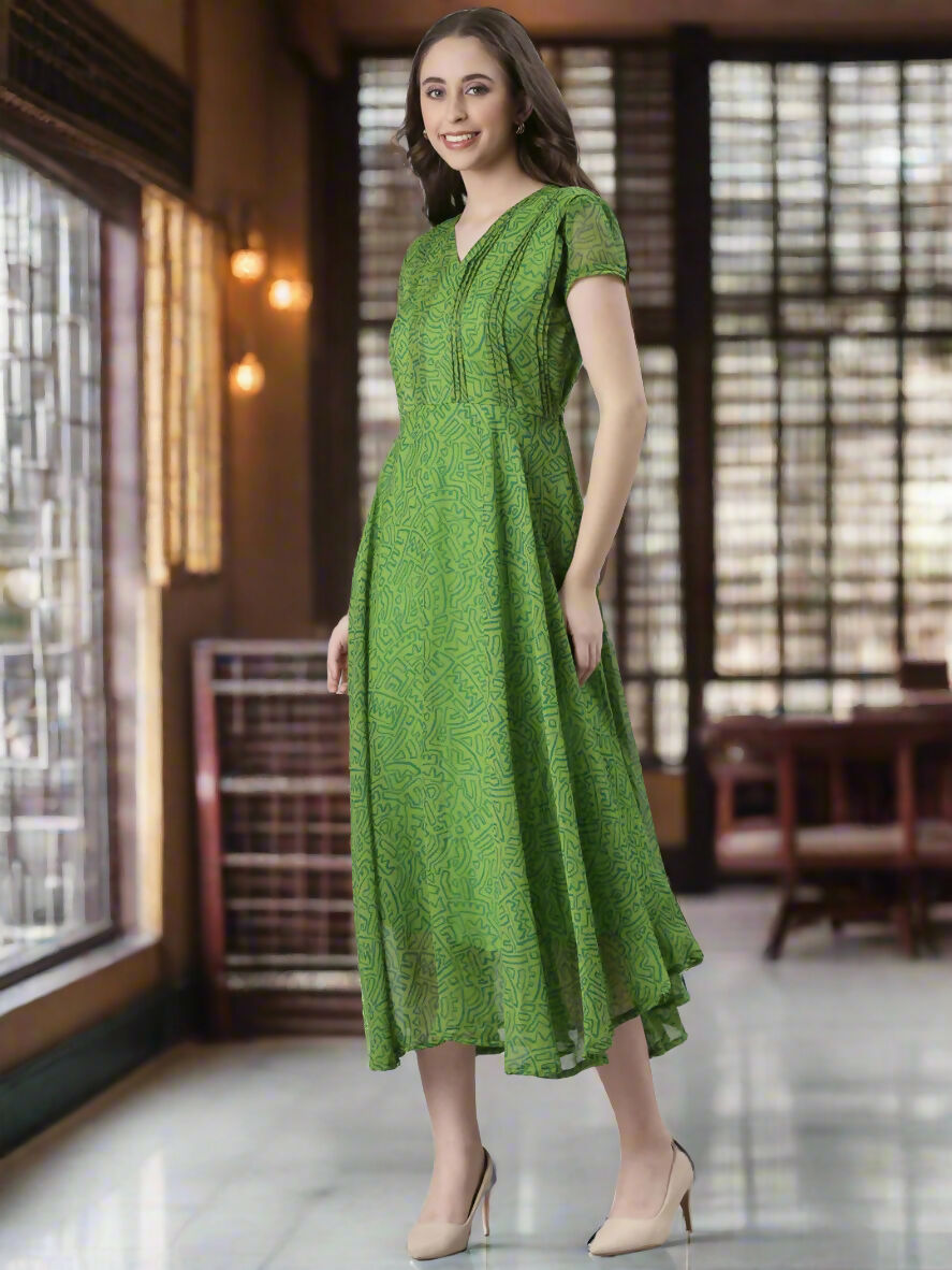 Souchii Green Printed Midi Dress – Flowy Fit & Flare