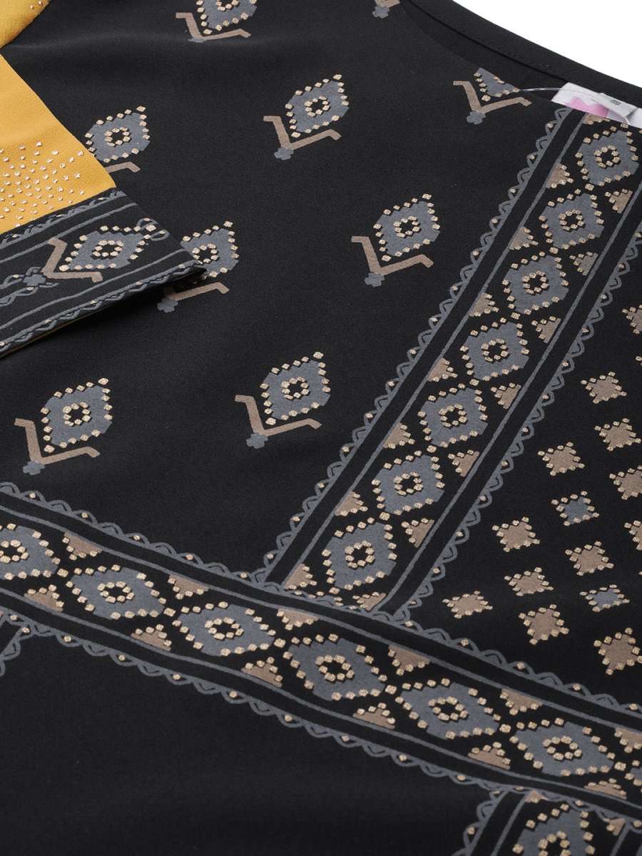 Ahalyaa Women Black & Grey Screen Print Straight Kurta