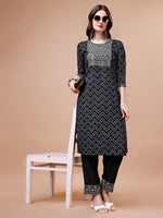 Thumbnail for Embroidered Chevron Printed Cotton Kurta With Pant, Multicolor - Hiral Fashion - Distacart