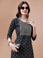 Thumbnail for Embroidered Chevron Printed Cotton Kurta With Pant, Multicolor - Hiral Fashion - Distacart