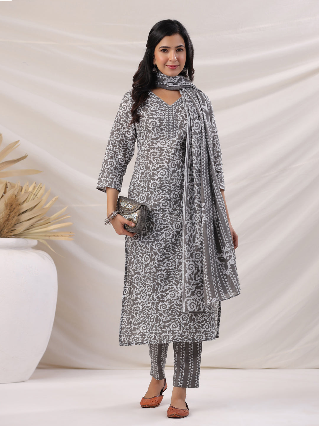 Janasya Regular Poly Cotton Grey Ethnic Motifs V-Neck Kurta,Bottom & Dupatta - Distacart