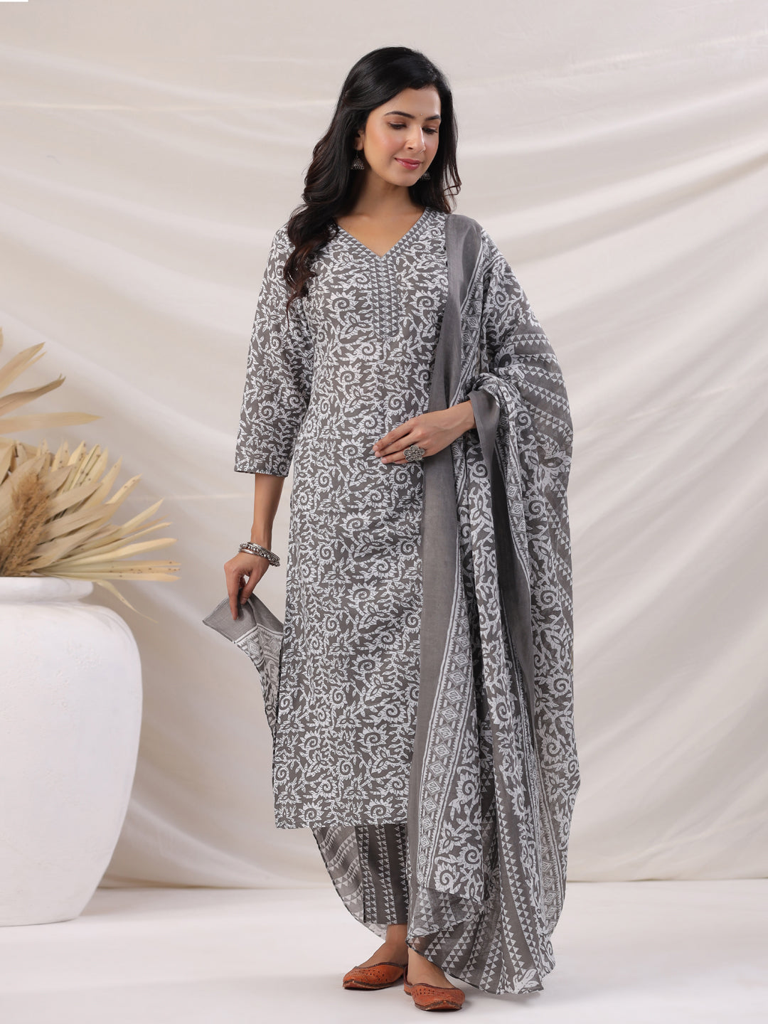 Janasya Regular Poly Cotton Grey Ethnic Motifs V-Neck Kurta,Bottom & Dupatta - Distacart