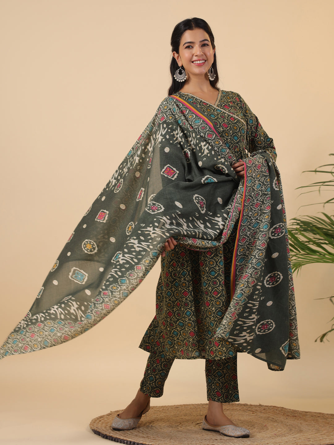 Janasya Angrakha Poly Cotton Green Gemometric V-Neck Kurta Set - Distacart