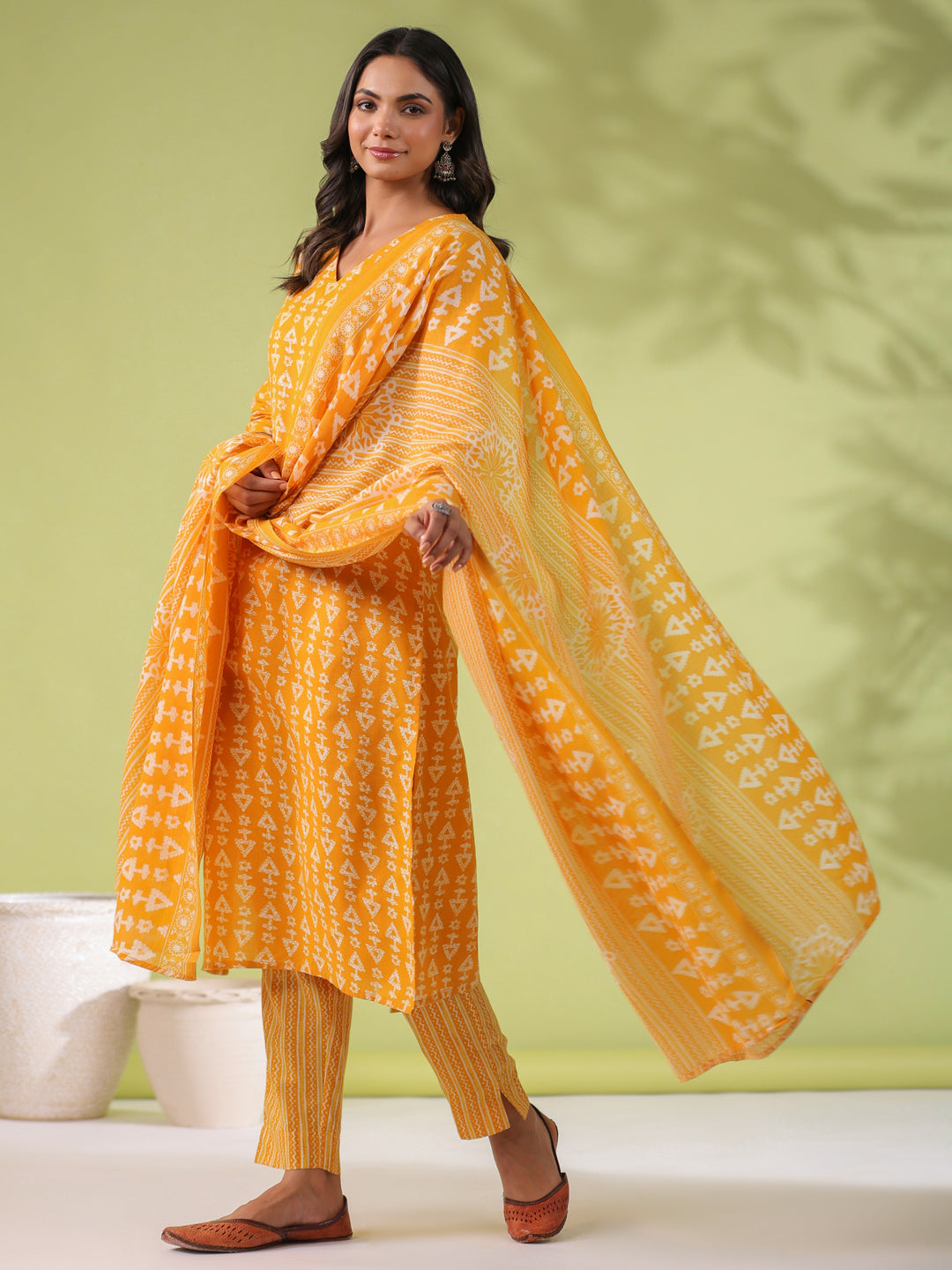 Janasya Regular Poly Cotton Mustard Gemometric V-Neck Kurta Set - Distacart