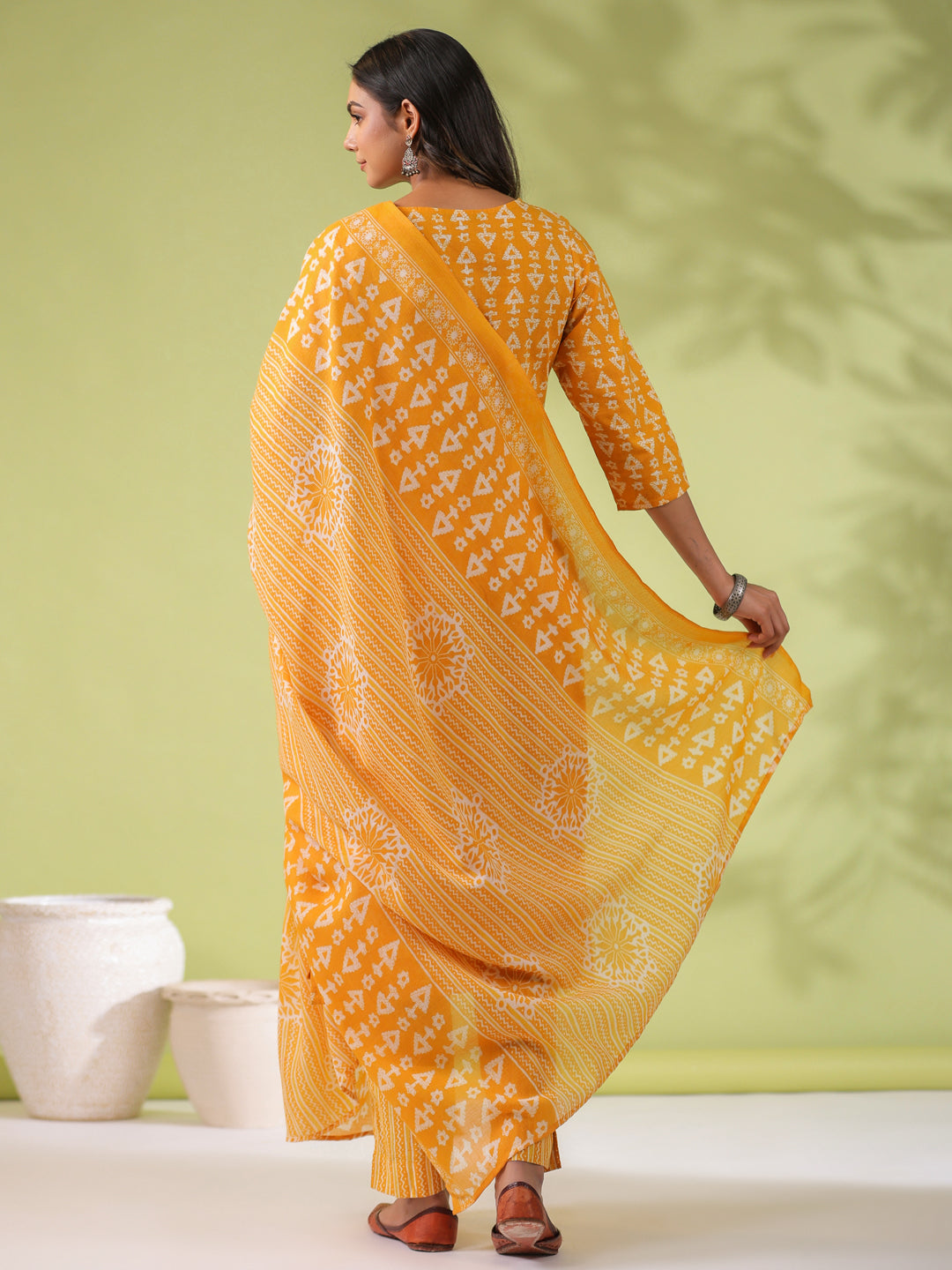 Janasya Regular Poly Cotton Mustard Gemometric V-Neck Kurta Set - Distacart