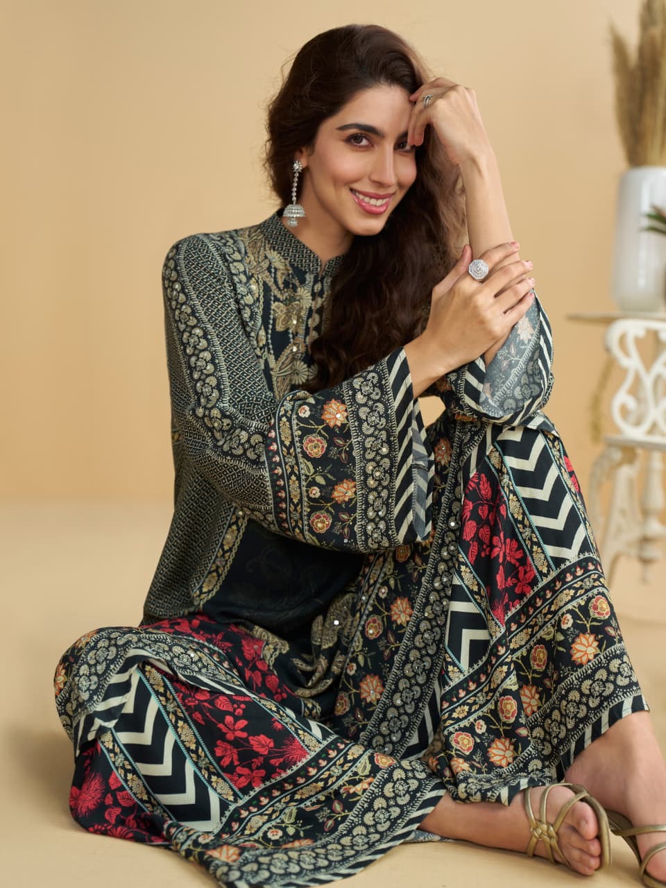 Aarshi Fashions Black Heavy Crepe Digital Print Palazzo Suits - Distacart