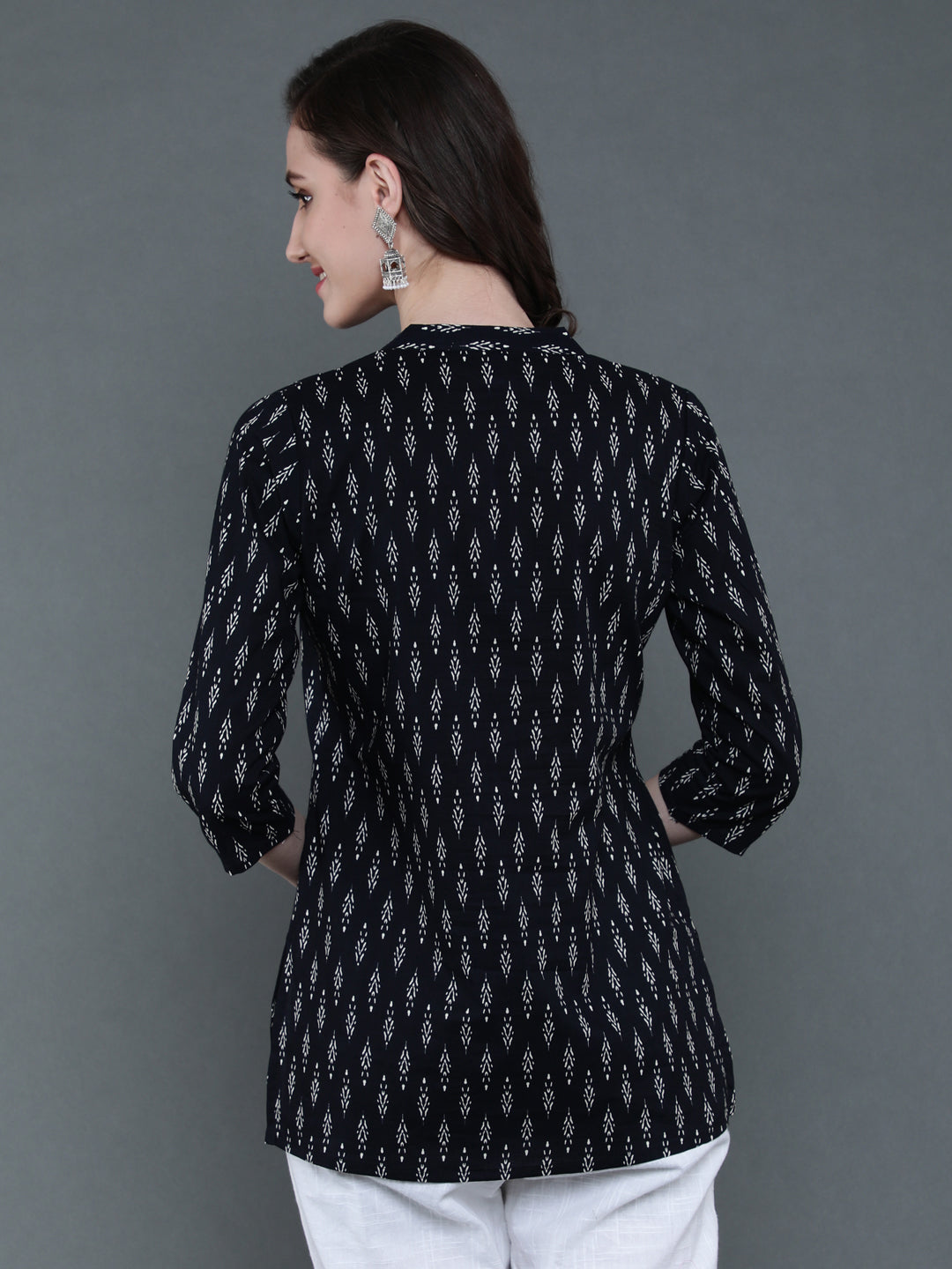 Antaran Black Pure Cotton Geometric Printed Tunic - Distacart