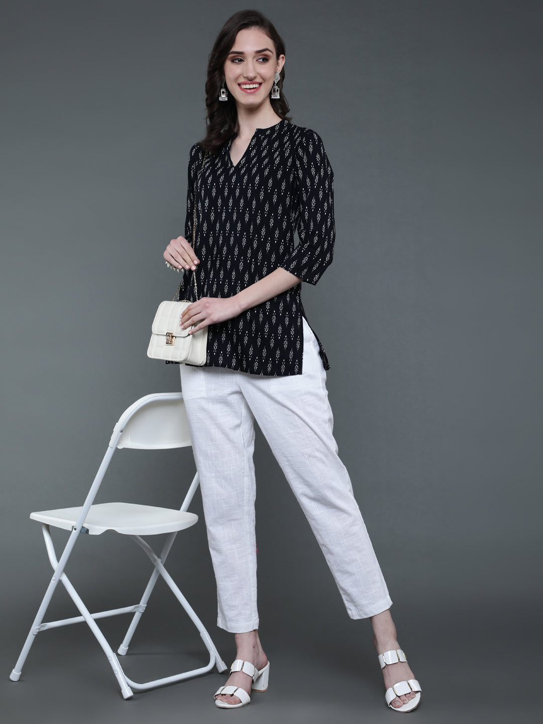Antaran Black Pure Cotton Geometric Printed Tunic - Distacart