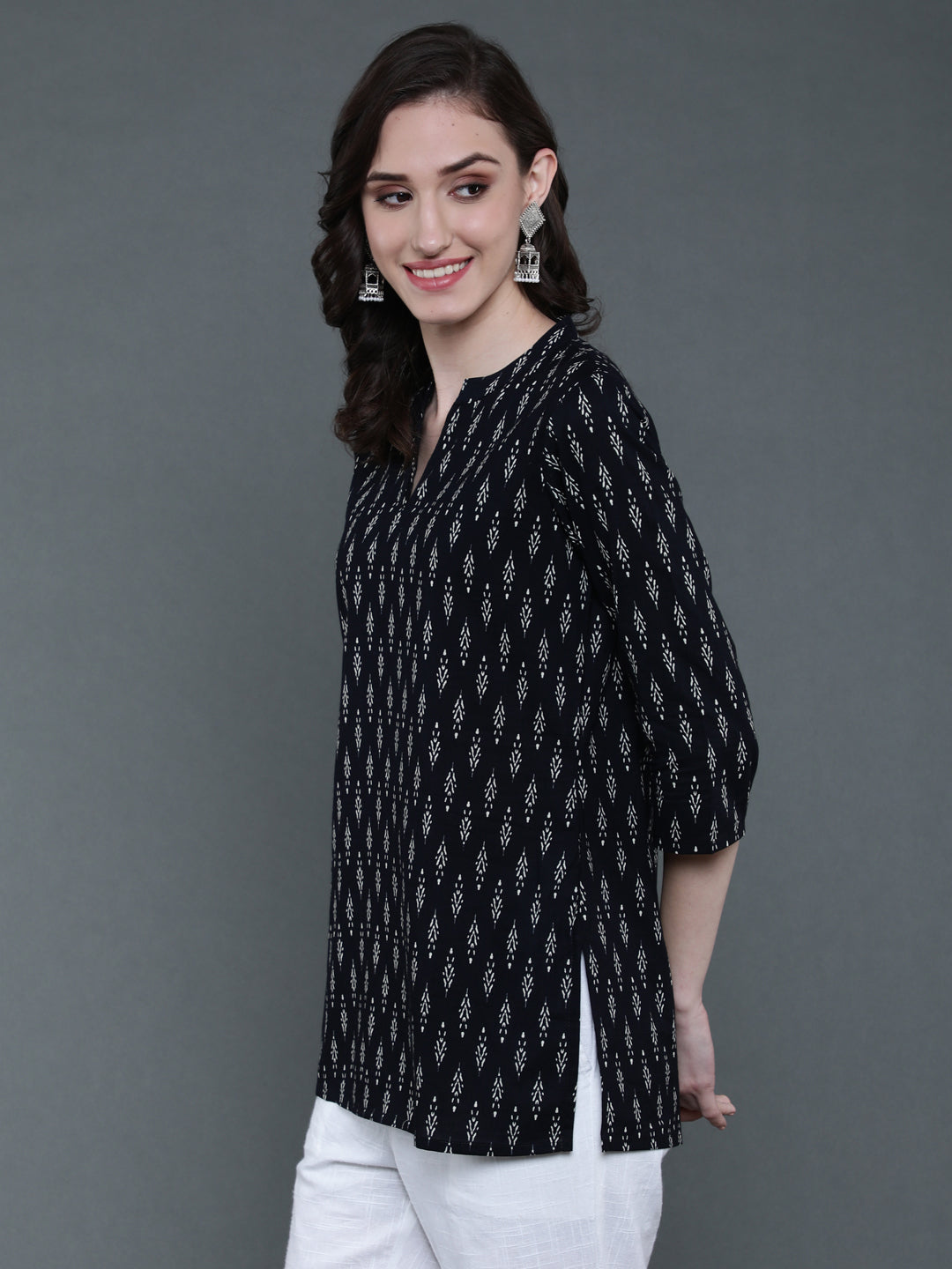 Antaran Black Pure Cotton Geometric Printed Tunic - Distacart