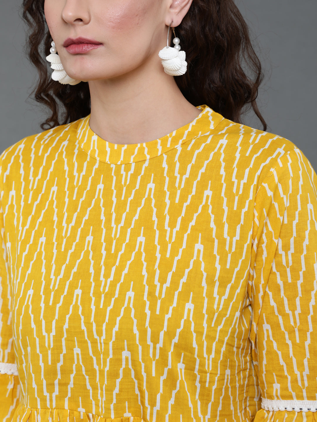 Antaran Yellow Pure Cotton Printed Tunic With Button Detail On Back - Distacart