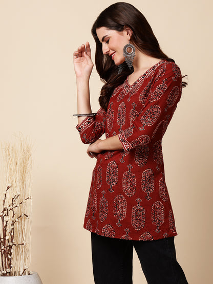 Antaran Maroon Pure Cotton Maroon Printed Tunic - Distacart