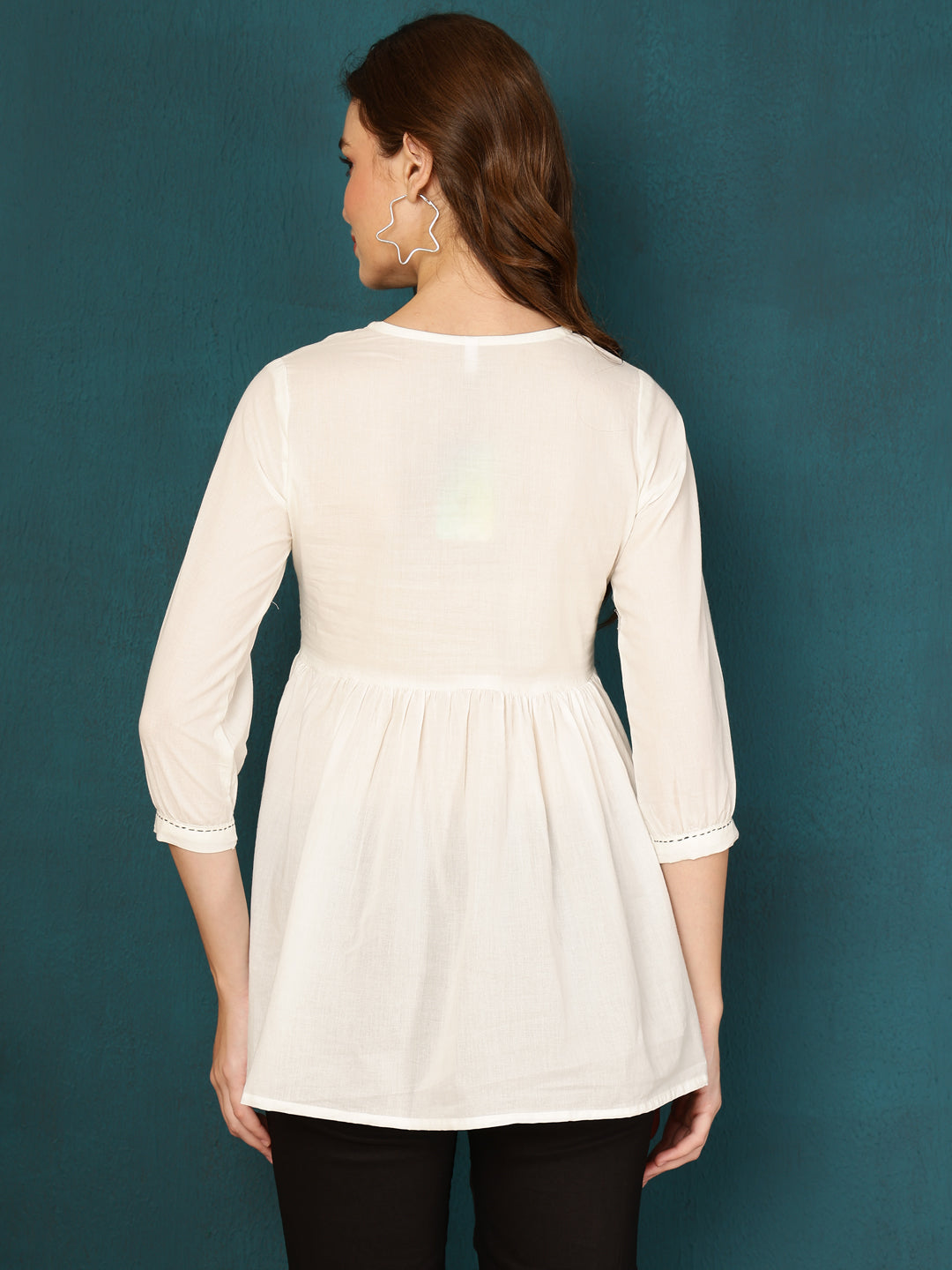 Antaran White Pure Cotton Embellished Tunic - Distacart