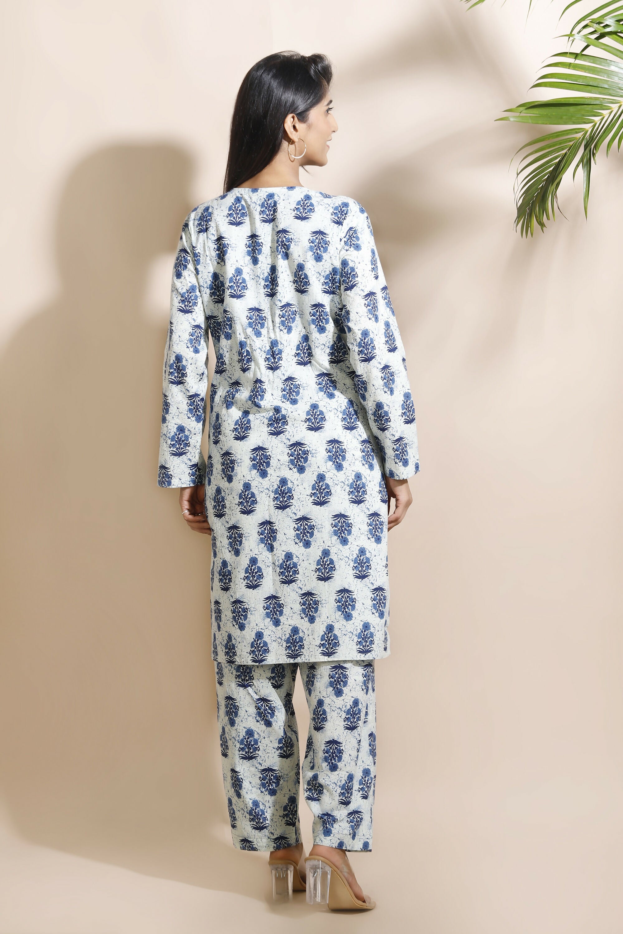 Breathables Women’S Cream Cotton Indian Motif Butta Loungewear Co-Ord Set – Long Kurta & Pants - Dista