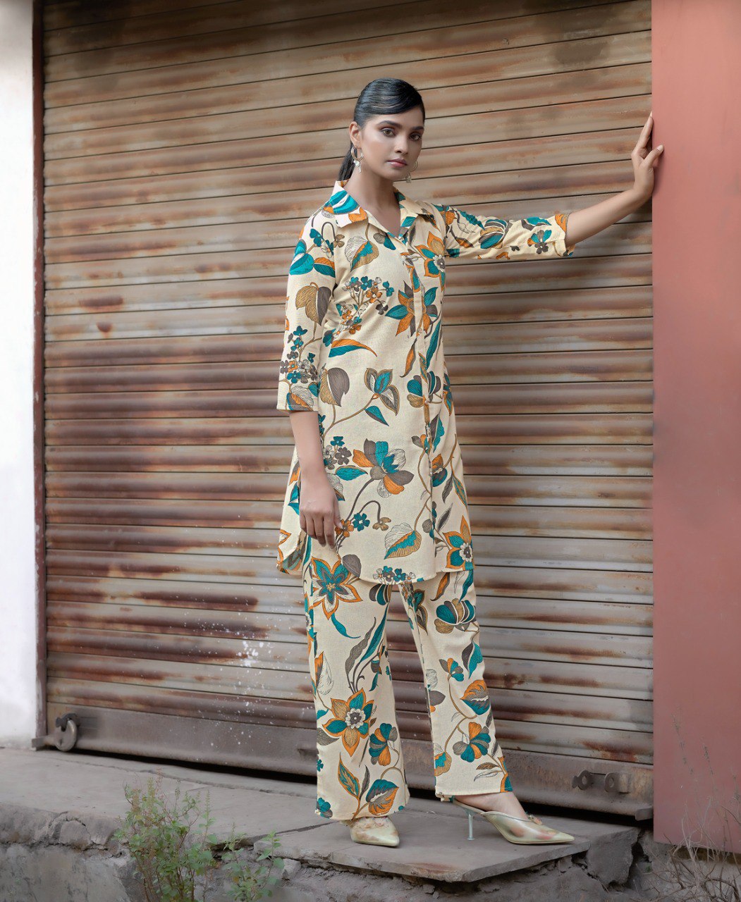 Prazu Fashion Cream Khadi Cotton Floral Printed Co-Ord Set