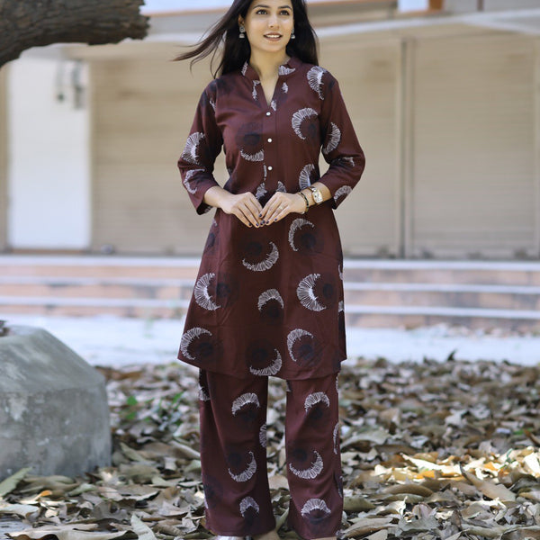 Prazu Fashion Brown Reyon Viscose Print Kurti With Pant