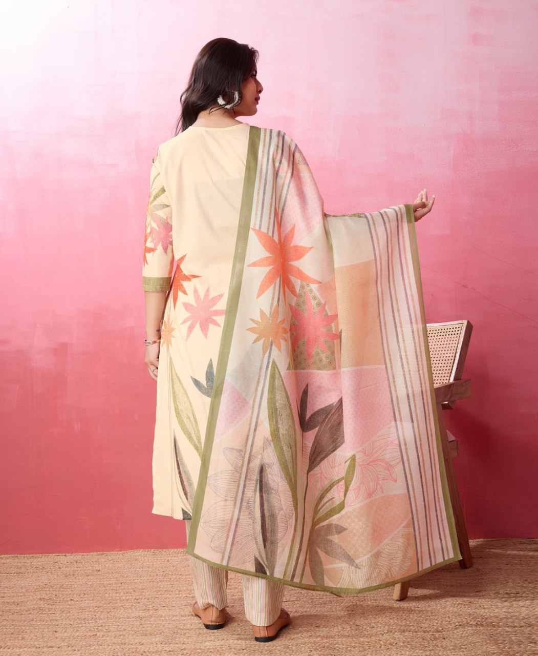 Prazu Fashion Off White Crepe Printed Designer Kurta Set