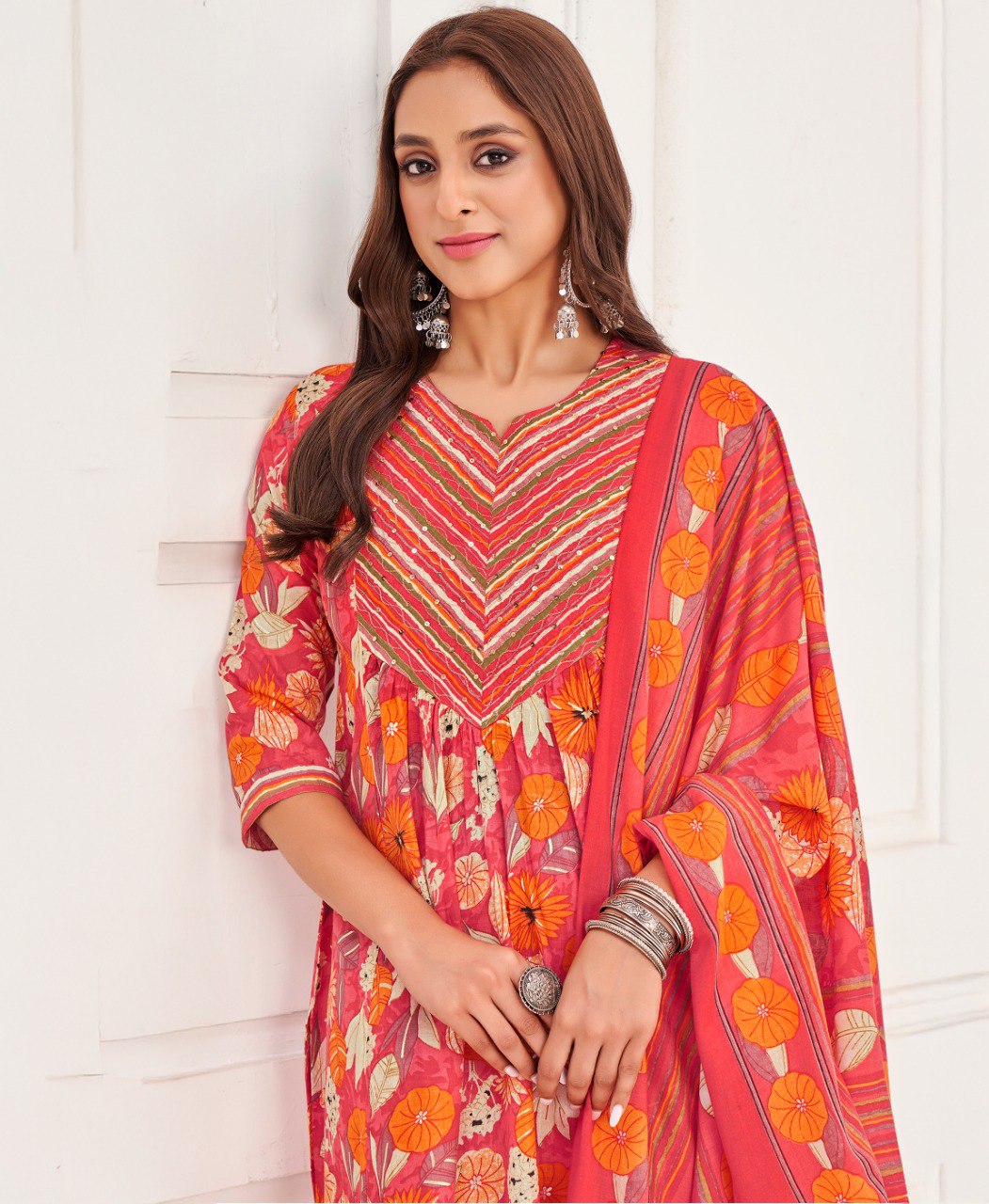 Prazu Fashion Peach Cotton Foil Printed Kurta Set