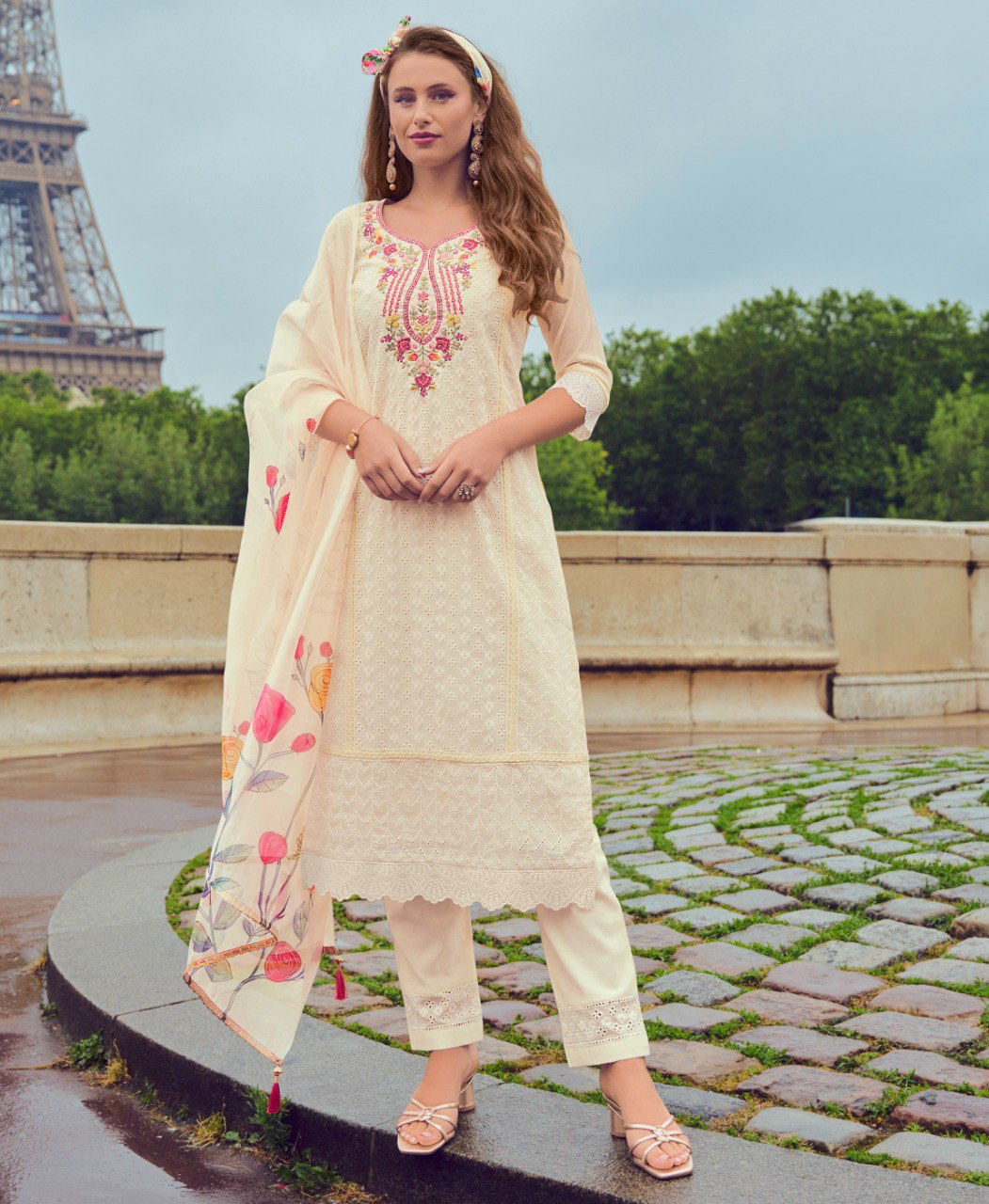 Prazu Fashion Off-White Chanderi Silk Chikankari Embroidered Kurta Set
