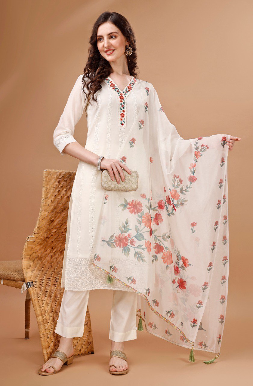 Prazu Fashion Off White Chanderi Silk Embroidered Kurta Set