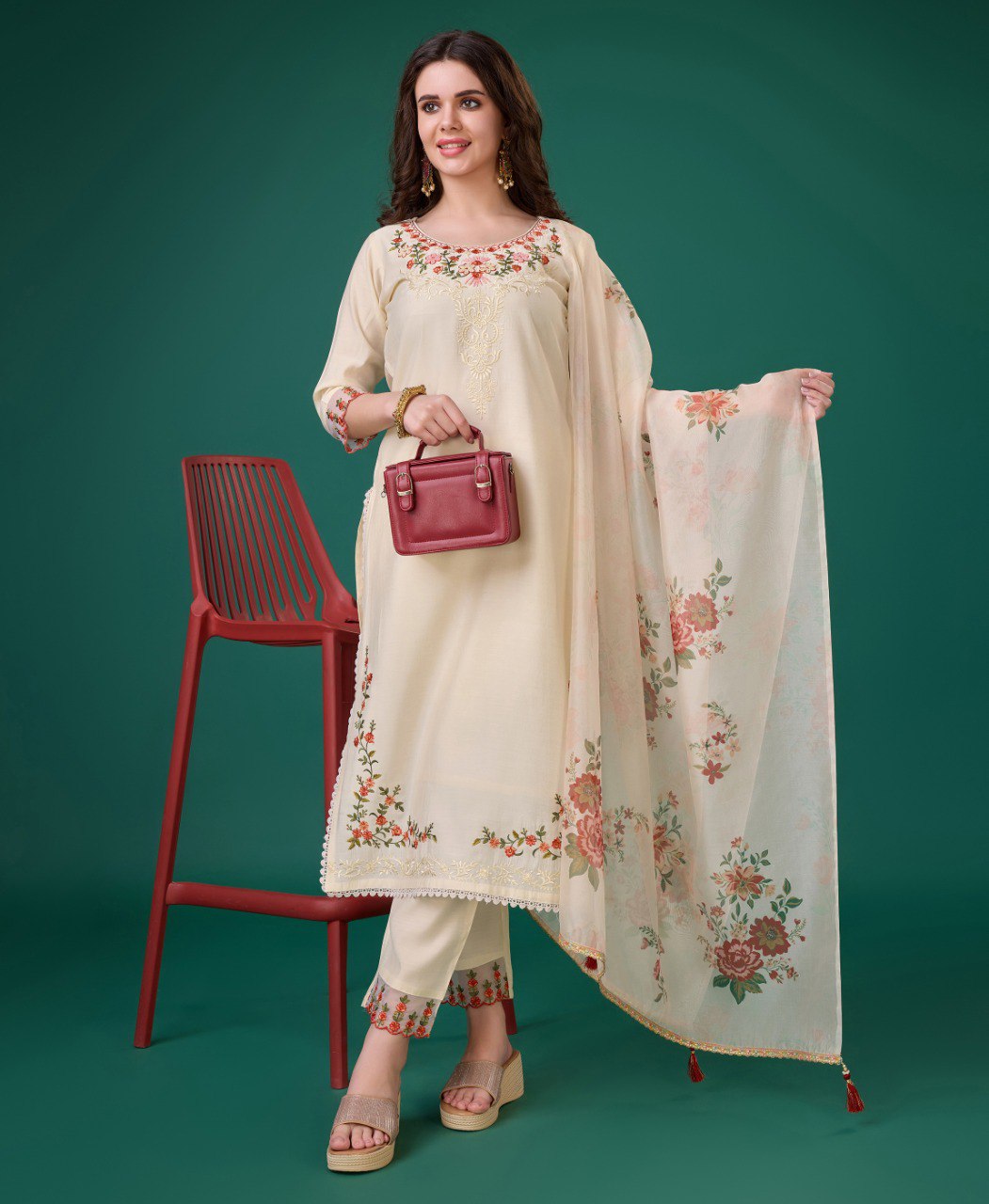 Prazu Fashion Cream Viscose Silk Embroidered Kurta Set