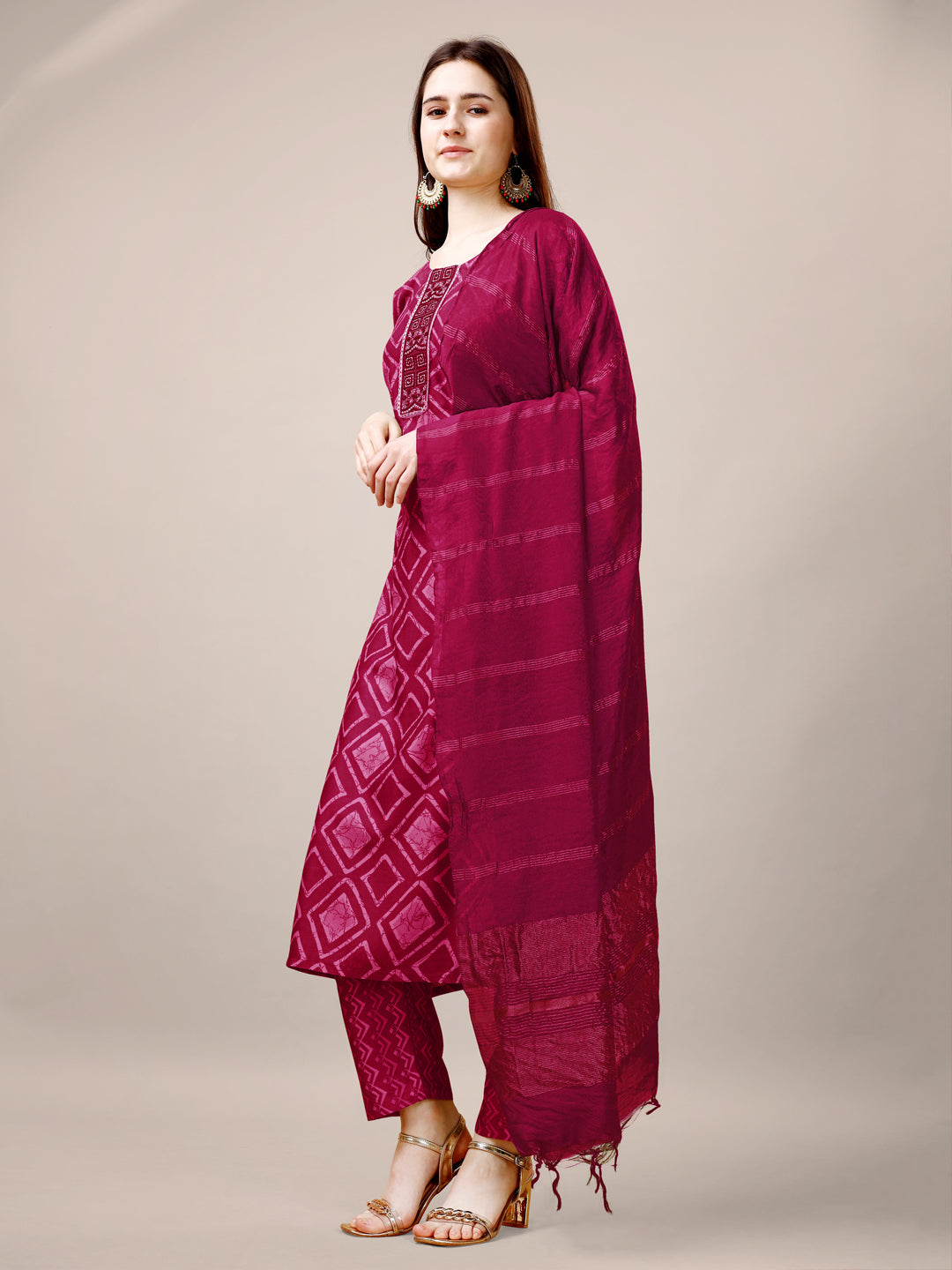 Malishka Women's Pink Rayon Embroidered Straight Kurta Pant With Dupatta - Distacart