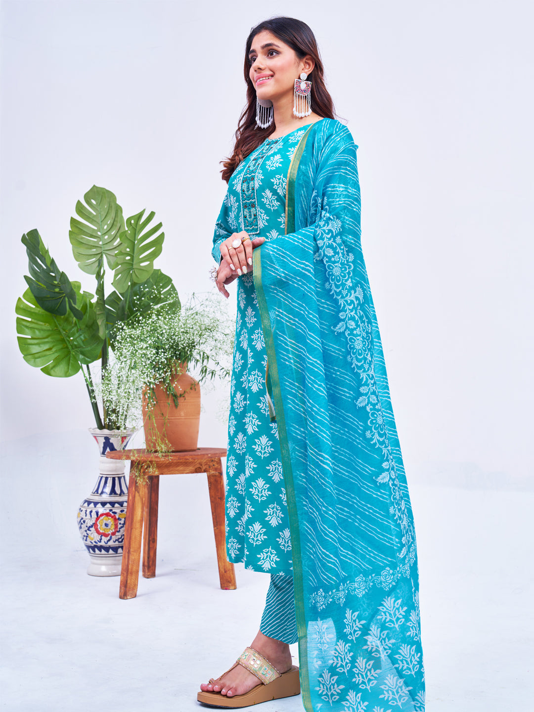Malishka Women's Sky Blue Rayon Embroidered Straight Kurta Pant With Dupatta - Distacart