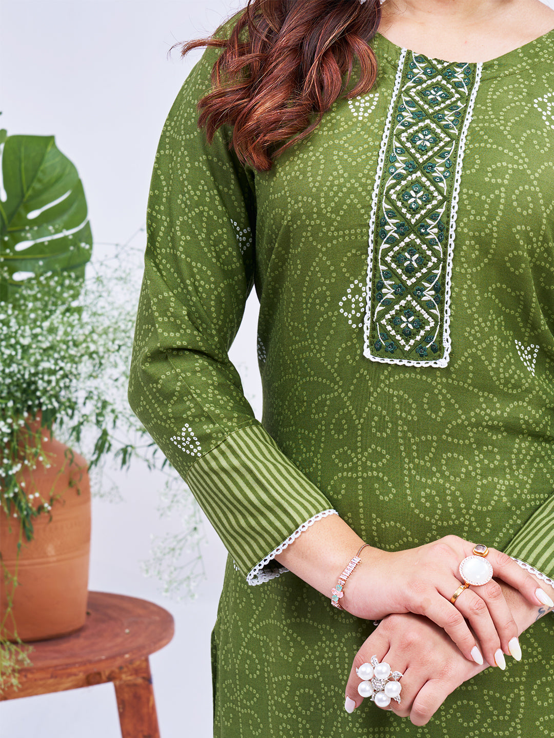 Malishka Women's Mehendi Rayon Embroidered Straight Kurta Pant With Dupatta - Distacart