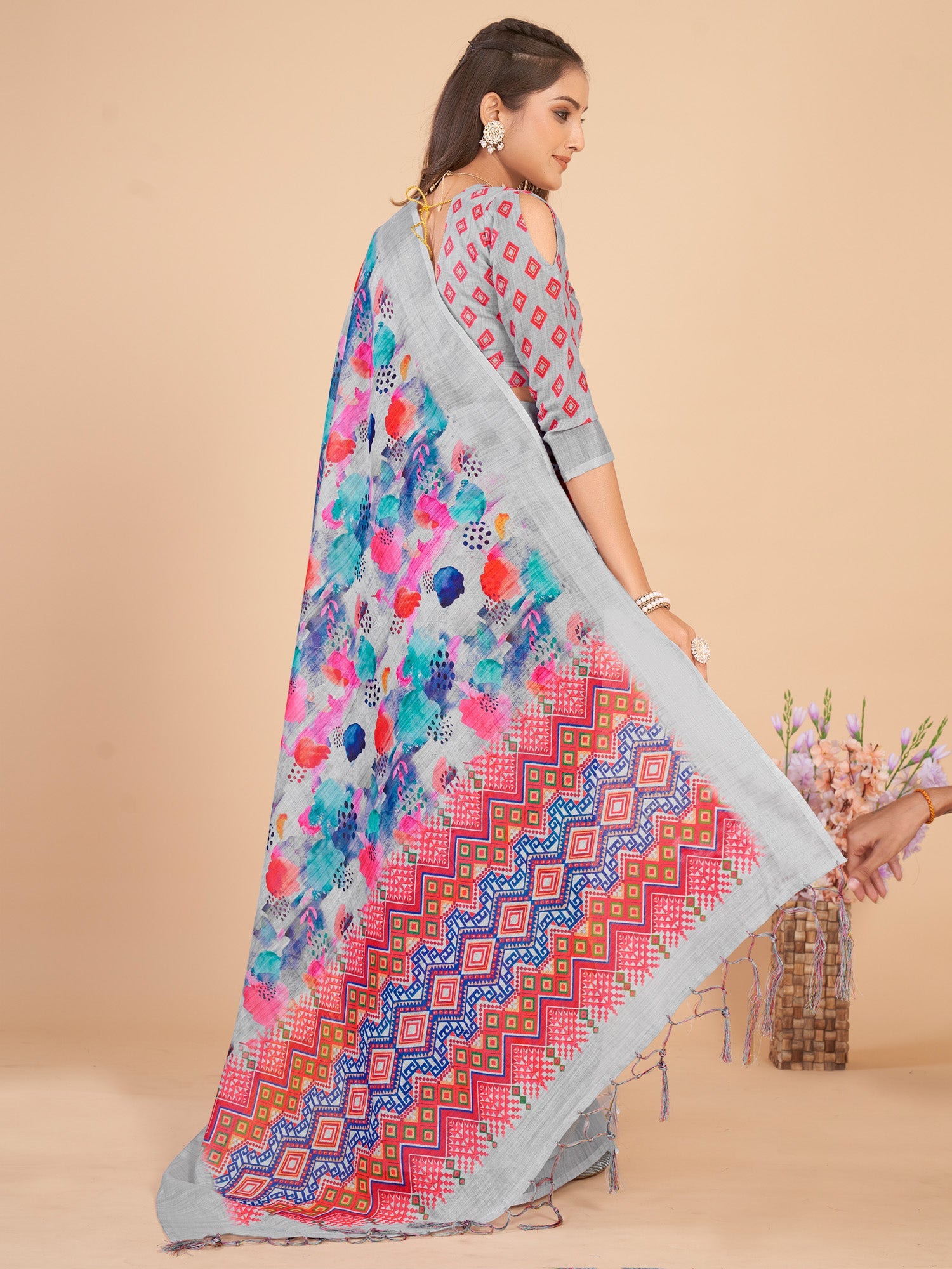 NOZ2TOZ Women's Linen Blend Grey Printed Designer Saree With Blouse Piece - Distacart