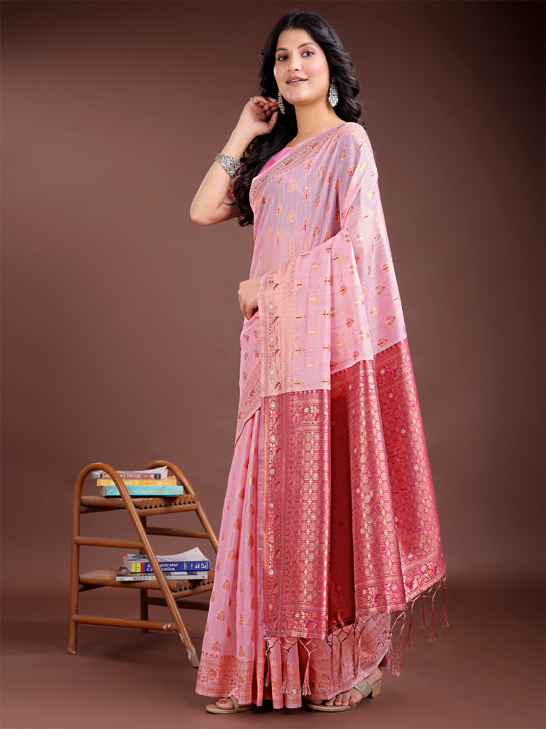 Astita Elegant Pink Cotton Saree with Contrast Pallu - Perfect Blend of Tradition & Comfort - Distacart