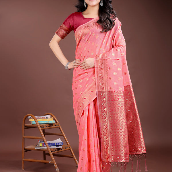 Astita Elegant Peach Cotton Saree with Contrast Pallu - Perfect Blend of Tradition & Comfort - Distacart