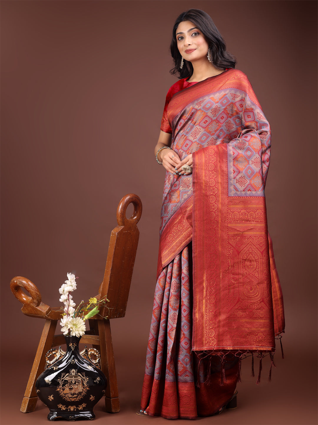 Astita Majestic Red & Grey Silk Saree with Rich Woven Pallu - A Regal Touch for Special Moments - Distacart