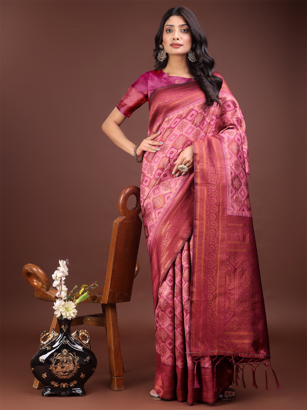 Astita Majestic Red & Light Pink Silk Saree with Rich Woven Pallu - A Regal Touch for Special Moments - Distacart