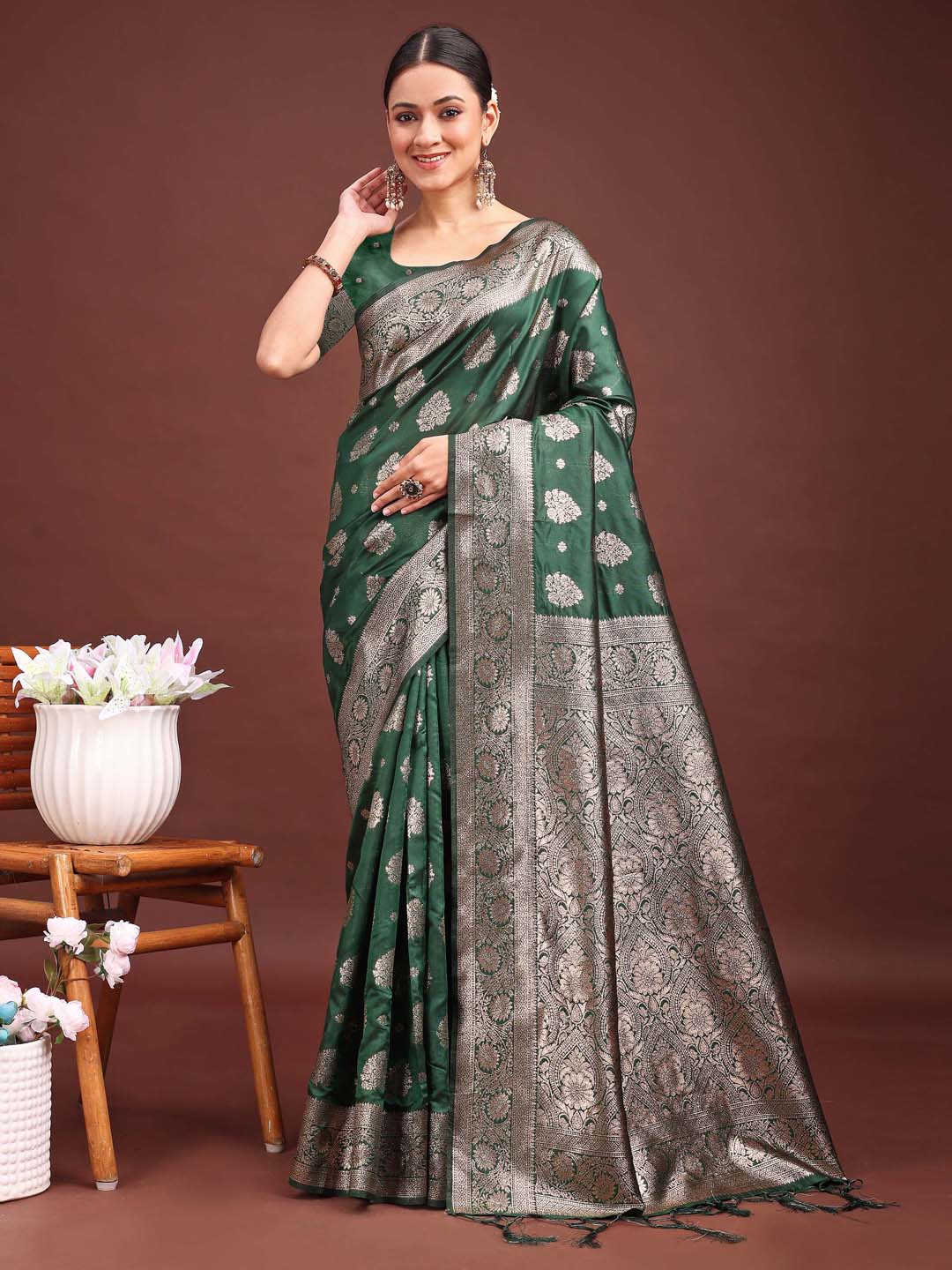 Astita Dark Green Banarasi Silk Saree with Zari Weaving - A Timeless Tale of Elegance - Distacart