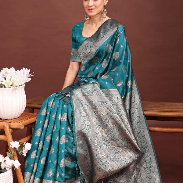 Astita Sea Green Banarasi Silk Saree with Zari Weaving - A Timeless Tale of Elegance - Distacart