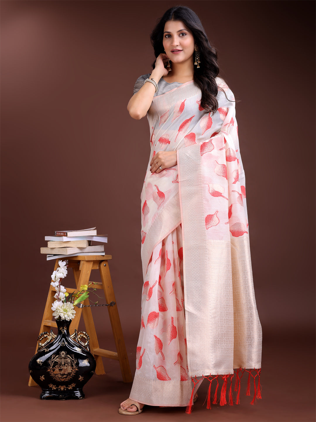 Astita White & Red Cotton Woven Zari Work Traditional Tassel Saree - Distacart