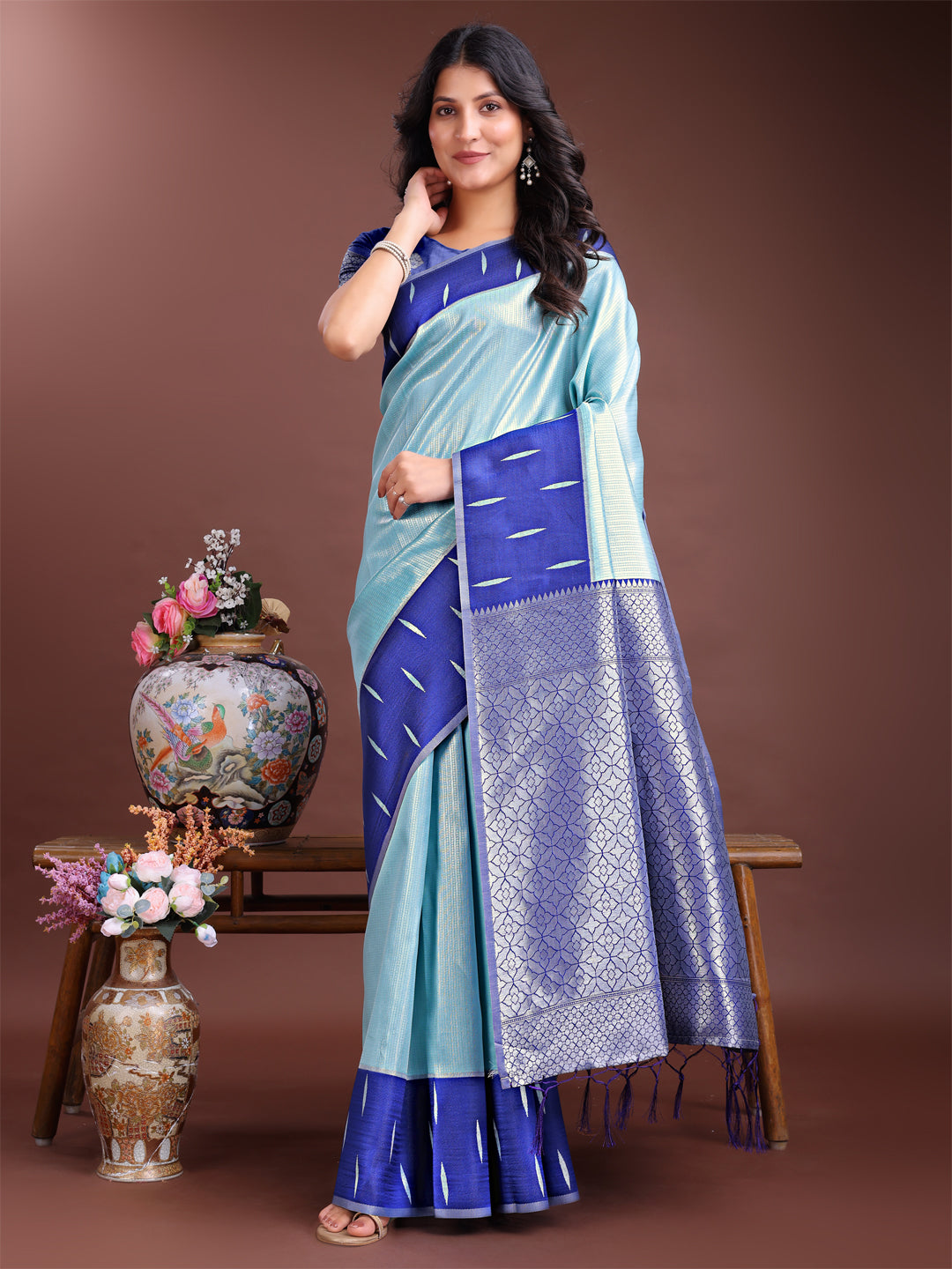 Astita Sea Green Lichi Silk Woven Zari Work Traditional Tassel Saree - Distacart
