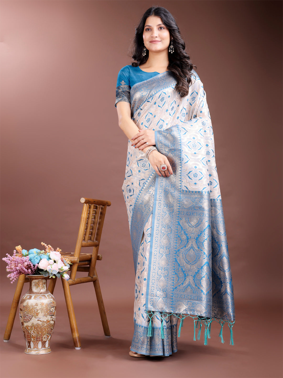 Astita Graceful Cream & Sky Blue Linen Cotton Saree with Rich Zari Pallu - A Touch of Royal Comfort - Distacart