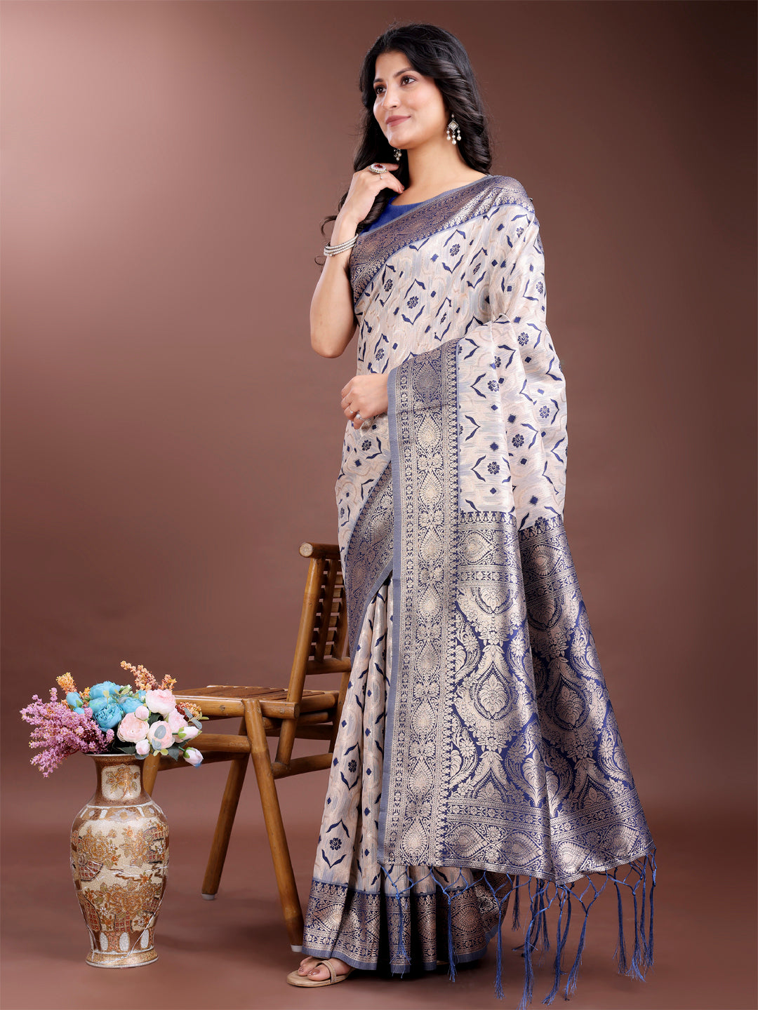 Astita Graceful Cream & Navy Blue Linen Cotton Saree with Rich Zari Pallu - A Touch of Royal Comfort - Distacart