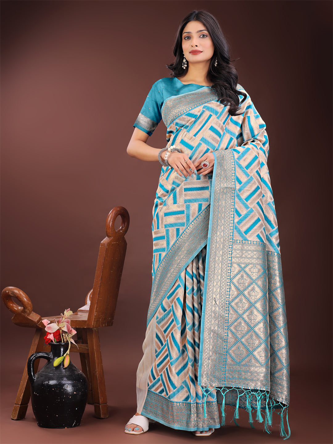Astita Elegant Sea Green & Cream Linen Saree with Geometric Design and Zari Border - Festive & Party Wear - Distacart