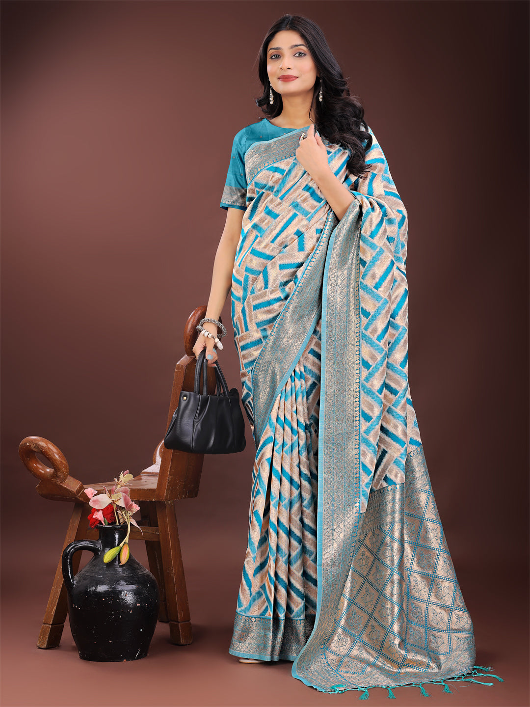 Astita Elegant Sea Green & Cream Linen Saree with Geometric Design and Zari Border - Festive & Party Wear - Distacart