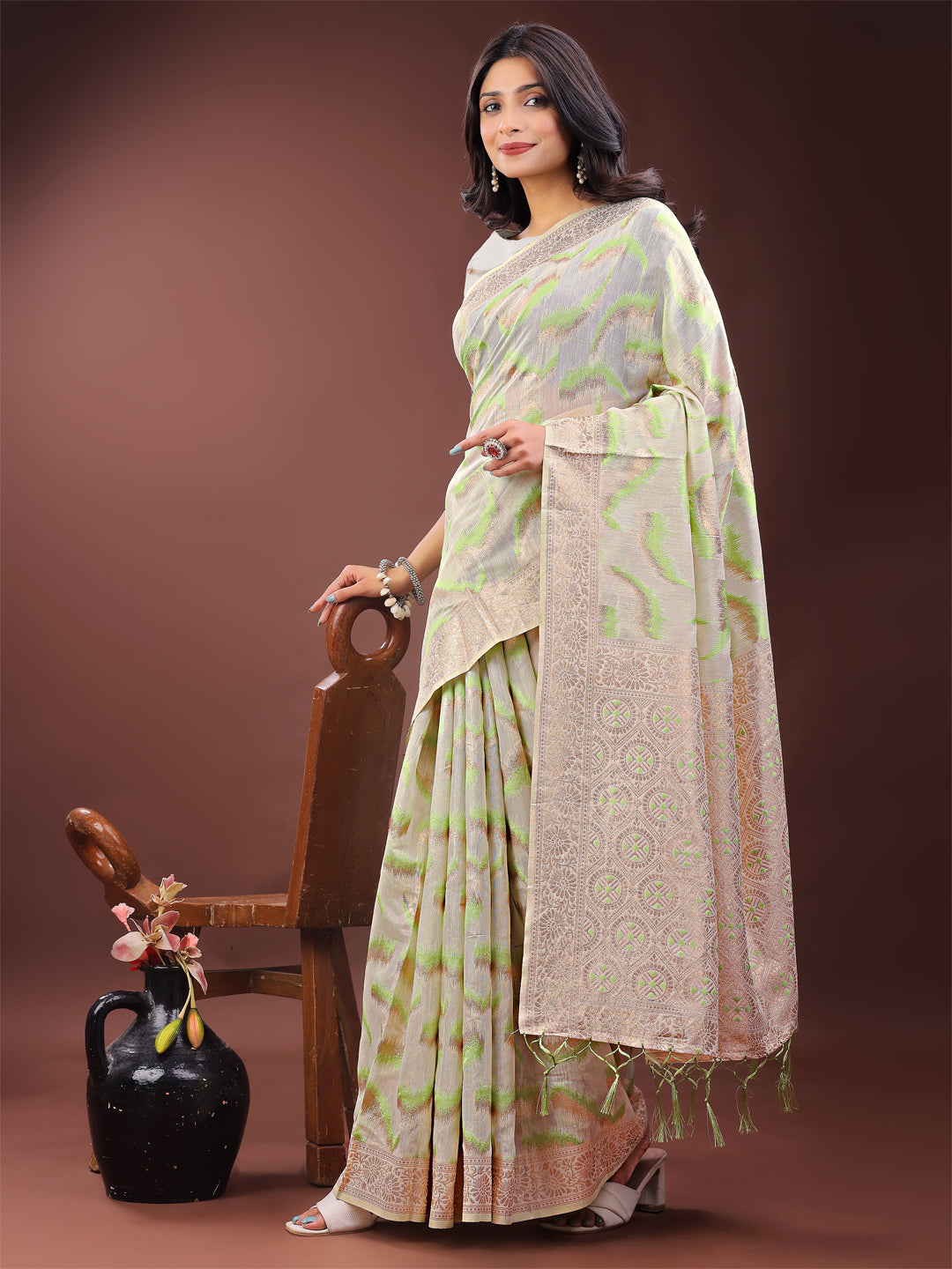 Astita Elegant Beige & Coral Linen Saree with Zari Border and Abstract Pattern - Premium Festive & Office Wear - Distacart