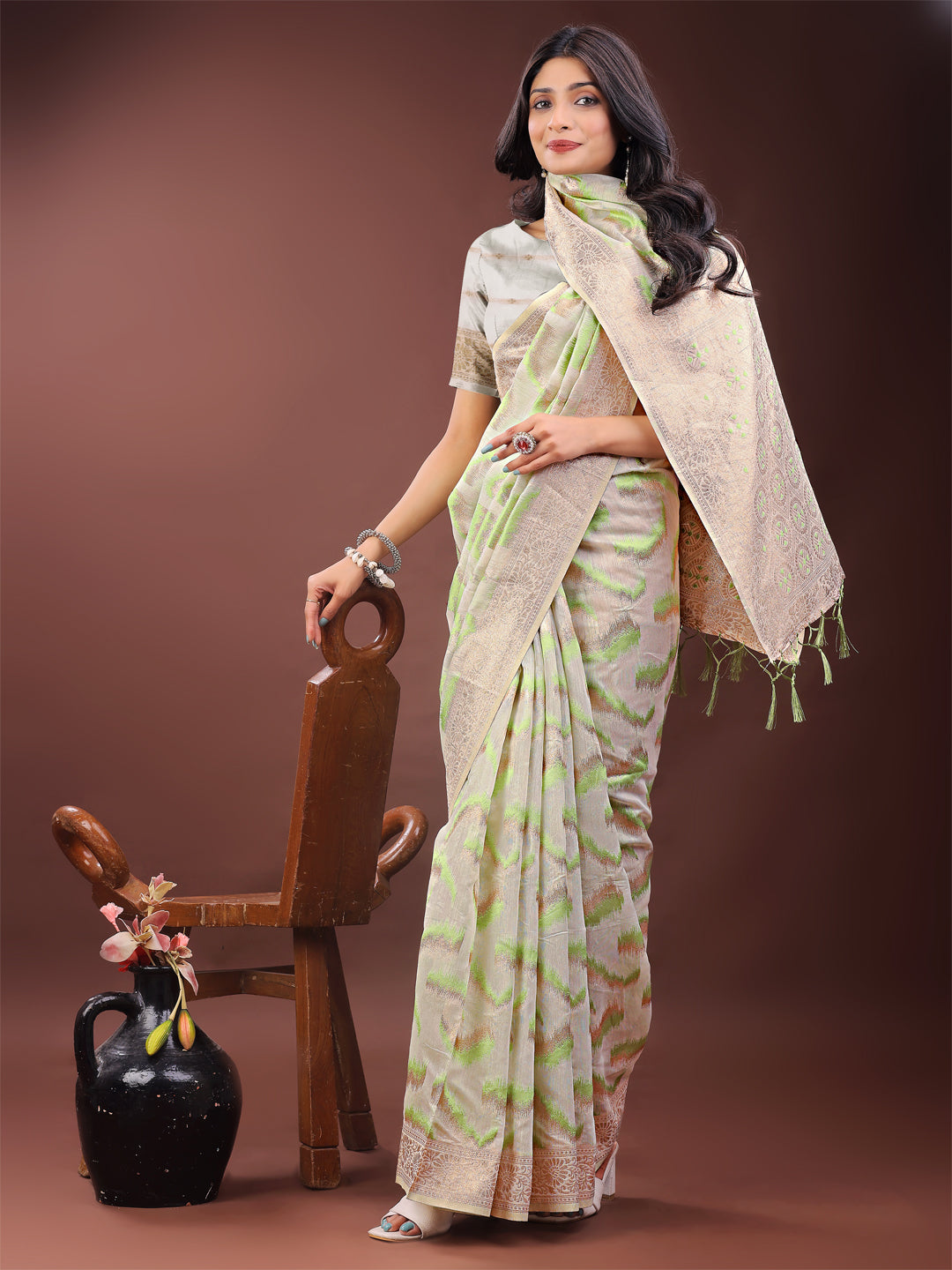 Astita Elegant Beige & Coral Linen Saree with Zari Border and Abstract Pattern - Premium Festive & Office Wear - Distacart