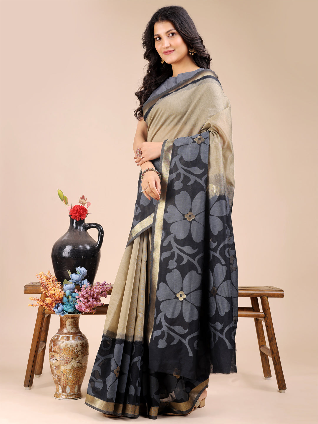 Astita Cream & Black Cotton Woven Zari Work Traditional Tassel Saree - Distacart