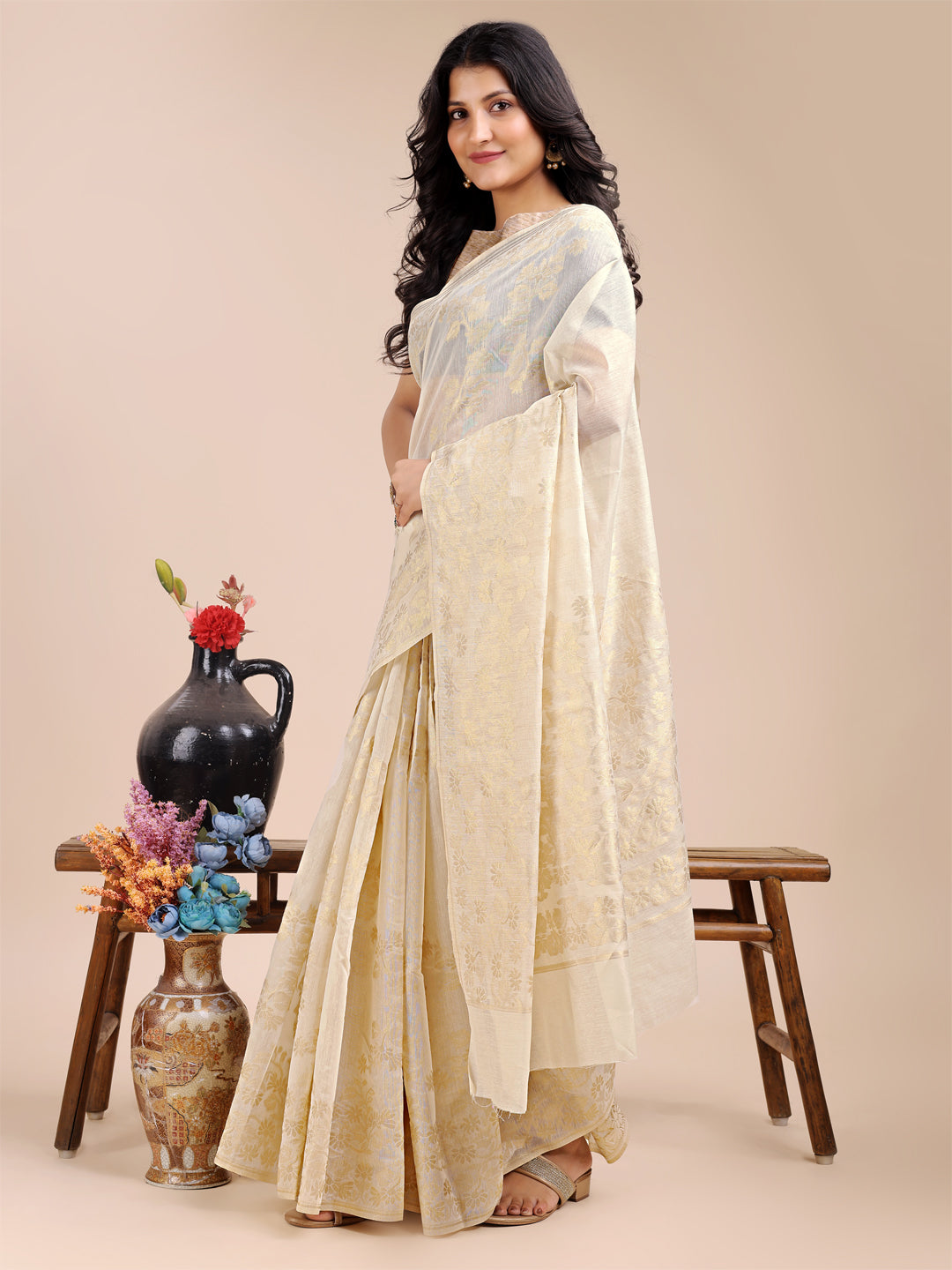 Astita Off White Cotton Woven Zari Work Traditional Tassel Saree - Distacart