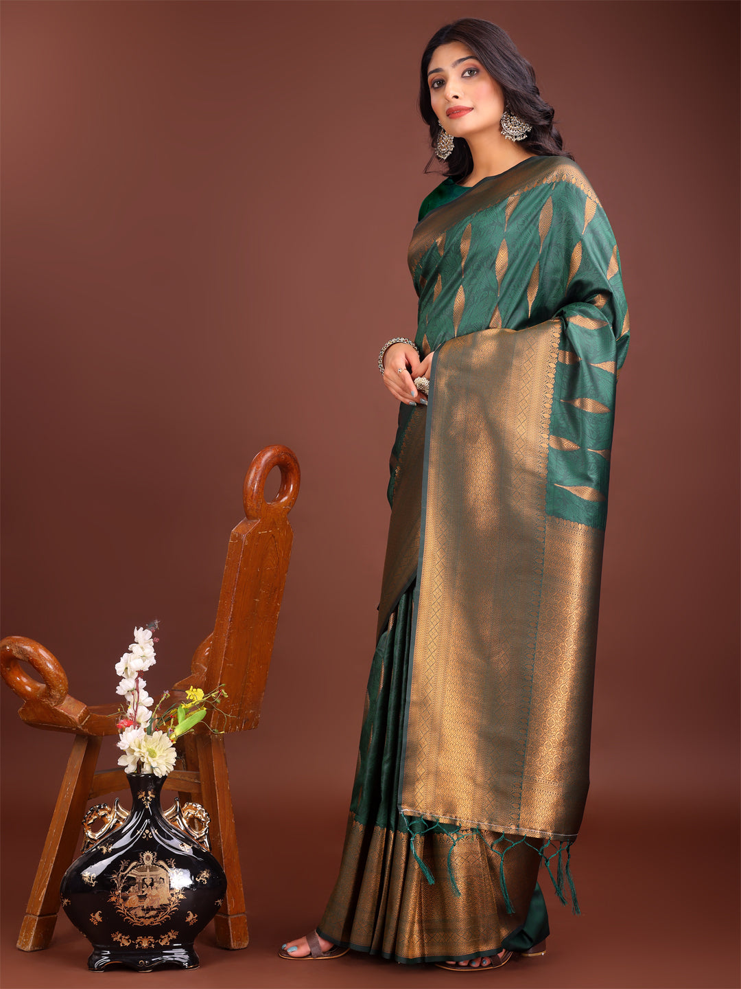 Astita Green Linen Cotton Saree with Golden Zari Leaf Woven Design & Rich Pallu - Festive Wear | Office Look | Soft Drape - Distacart